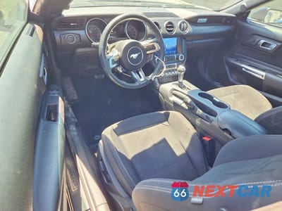 Zdjęcie 8 z 12 samochodu: 2021 FORD MUSTANG VIN:1FA6P8TH8M5156033 - miniatura