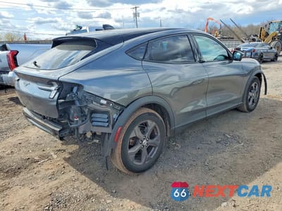Trzecie zdjęcie samochodu z tyłu: 2023 FORD MUSTANG MACH-E SELECT VIN:3FMTK1R43PMA63910 - miniatura