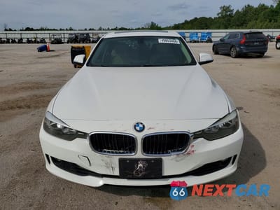 Piąte zdjęcie samochodu w środku: 2013 BMW 328 XI SULEV VIN:WBA3B5C56DF594749 - miniatura