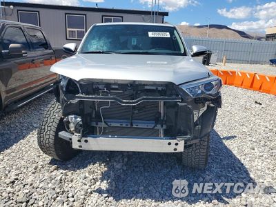 Piąte zdjęcie samochodu w środku: 2024 TOYOTA 4RUNNER SR5 PREMIUM VIN:JTENU5JR7R6218592 - miniatura