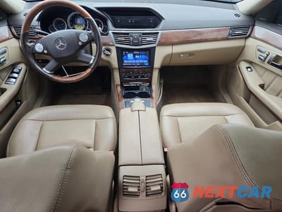Zdjęcie 8 z 11 samochodu: 2012 MERCEDES-BENZ E 350 4MATIC VIN:WDDHF8JB7CA617464 - miniatura