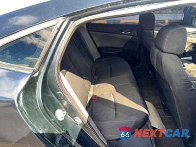 Zdjęcie 6 z 14 samochodu: 2021 HONDA CIVIC LX VIN:2HGFC2F64MH524053 - miniatura