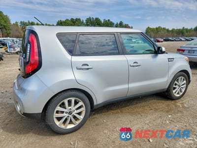 Trzecie zdjęcie samochodu z tyłu: 2017 KIA SOUL + VIN:KNDJP3A56H7424085 - miniatura