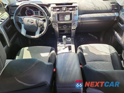 Zdjęcie 8 z 14 samochodu: 2018 TOYOTA 4RUNNER SR5 VIN:JTEBU5JR0J5542125 - miniatura
