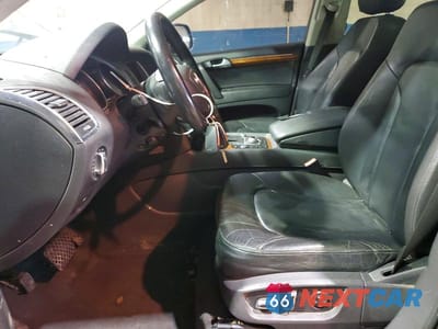 Zdjęcie 7 z 13 samochodu: 2015 AUDI Q7 PREMIUM PLUS VIN:WA1LGAFE5FD010925 - miniatura