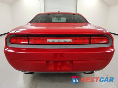 Zdjęcie 6 z 12 samochodu: 2013 DODGE CHALLENGER SXT VIN:2C3CDYAGXDH540392 - miniatura