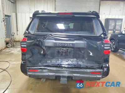 Zdjęcie 6 z 12 samochodu: 2026 TOYOTA 4RUNNER SR5 VIN:JTEVA5BR8T5079609 - miniatura
