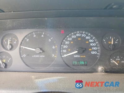 Zdjęcie 9 z 13 samochodu: 2004 JEEP GRAND CHEROKEE LAREDO VIN:1J4GW48S54C134012 - miniatura