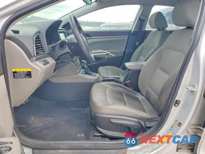 Zdjęcie 7 z 12 samochodu: 2017 HYUNDAI ELANTRA SE VIN:KMHD84LF8HU223968 - miniatura