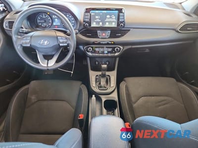 Zdjęcie 8 z 13 samochodu: 2018 HYUNDAI ELANTRA GT BASE VIN:KMHH35LE4JU030977 - miniatura