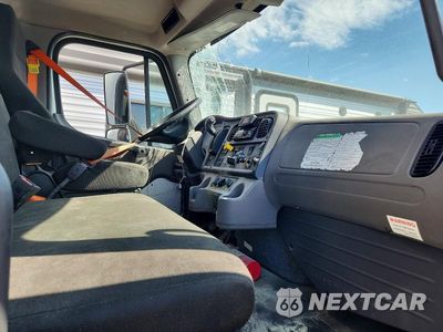 Piąte zdjęcie samochodu w środku: 2019 FREIGHTLINER BUSINESS CLASS M2 BOX TRUCK VIN:3ALACWFC9KDKW8138 - miniatura