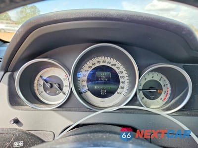 Zdjęcie 9 z 12 samochodu: 2014 MERCEDES-BENZ C 250 VIN:WDDGF4HBXEA966308 - miniatura