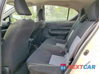 Zdjęcie 10 z 12 samochodu: 2018 TOYOTA PRIUS C TWO VIN:JTDKDTB3XJ1604625 - miniatura
