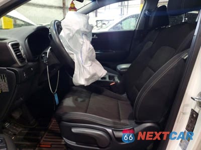 Zdjęcie 7 z 13 samochodu: 2017 KIA SPORTAGE LX VIN:KNDPMCAC1H7242828 - miniatura