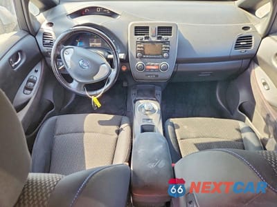 Zdjęcie 8 z 12 samochodu: 2013 NISS LEAF VIN:1N4AZ0CP0DC401089 - miniatura