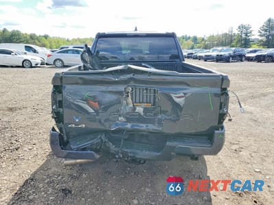 Zdjęcie 6 z 12 samochodu: 2025 TOYOTA TACOMA SR5 VIN:3TMLB5JN4SM170568 - miniatura