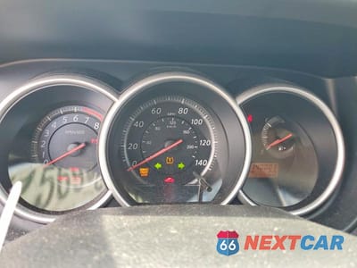 Zdjęcie 9 z 12 samochodu: 2014 NISSAN VERSA VIN:3N1BC1CP2BL513662 - miniatura