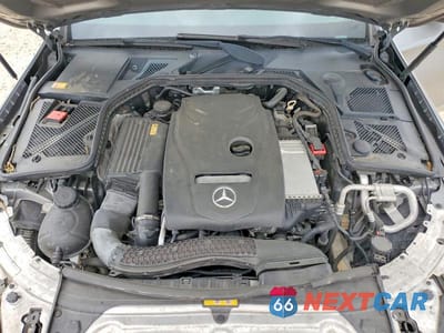 Zdjęcie 11 z 13 samochodu: 2015 MERCEDES-BENZ C 300 4MATIC VIN:55SWF4KBXFU024913 - miniatura
