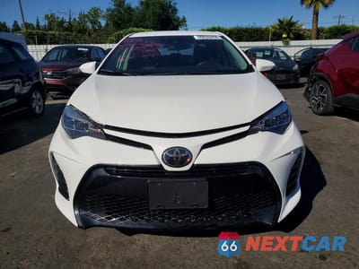 Piąte zdjęcie samochodu w środku: 2019 TOYOTA COROLLA SE VIN:5YFBURHE1KP867191 - miniatura