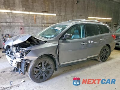 2017 NISSAN PATHFINDER PLATINUM 5N1DR2MM2HC909797 - główne zdjęcie licytacji z USA - miniatura