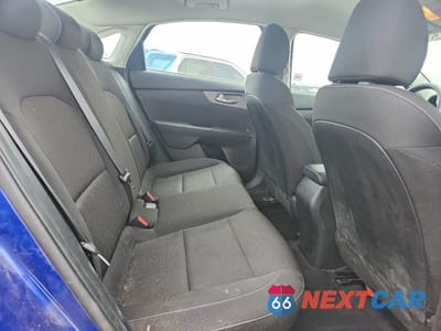 Zdjęcie 10 z 12 samochodu: 2019 KIA FORTE LXS VIN:3KPF24AD5KE056099 - miniatura