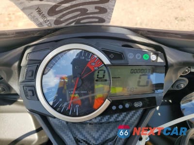 Zdjęcie 7 z 9 samochodu: 2026 SUZUKI GSX-R750 VIN:JS1GR7MA3T7101555 - miniatura