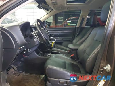 Zdjęcie 7 z 13 samochodu: 2016 MITSUBISHI OUTLANDER VIN:JA4JZ4AX3GZ024807 - miniatura