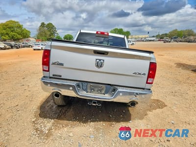 Zdjęcie 6 z 12 samochodu: 2018 RAM 1500 SLT VIN:3C6RR7LT5JG171584 - miniatura