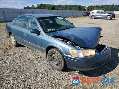 Czwarte zdjęcie samochodu z boku: 2000 TOYOTA CAMRY CE VIN:4T1BG22KXYU743120 - miniatura