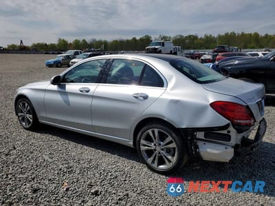 Drugie zdjęcie samochodu z przodu: 2016 MERCEDES-BENZ C 300 4MATIC VIN:55SWF4KBXGU175350 - miniatura