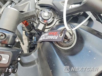 Zdjęcie 8 z 9 samochodu: 2025 KAWASAKI EX650 R VIN:ML5EXER19SDAF6646 - miniatura