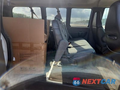 Zdjęcie 11 z 13 samochodu: 2003 CHEVROLET EXPRESS G2500 VIN:1GNGG25U631213638 - miniatura