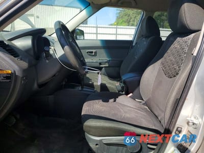 Zdjęcie 7 z 12 samochodu: 2010 KIA SOUL + VIN:KNDJT2A28A7031772 - miniatura