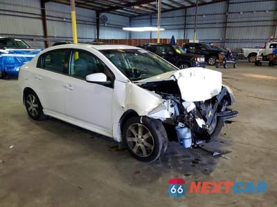 Czwarte zdjęcie samochodu z boku: 2012 NISSAN SENTRA 2.0 VIN:3N1AB6AP3CL675171 - miniatura