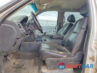 Zdjęcie 7 z 11 samochodu: 2008 GMC SIERRA K2500 HEAVY DUTY VIN:1GTHK23698F177714 - miniatura