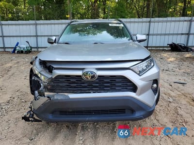 Piąte zdjęcie samochodu w środku: 2019 TOYOTA RAV4 XLE VIN:2T3W1RFV7KC002276 - miniatura