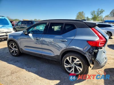 Drugie zdjęcie samochodu z przodu: 2020 VOLVO XC40 T5 R-DESIGN VIN:YV4162UM5L2183882 - miniatura