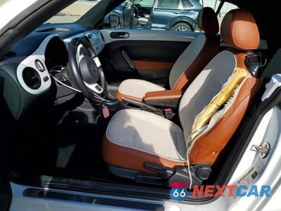 Zdjęcie 7 z 12 samochodu: 2017 VOLKSWAGEN BEETLE S VIN:3VW517ATXHM819995 - miniatura