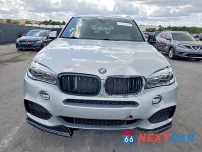 Piąte zdjęcie samochodu w środku: 2017 BMW X5 XDRIVE50I VIN:5UXKR6C51H0J84514 - miniatura