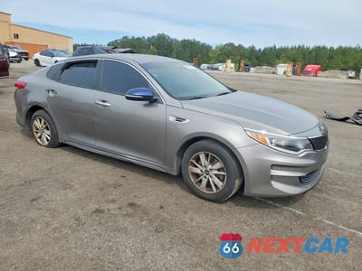 Czwarte zdjęcie samochodu z boku: 2016 KIA OPTIMA LX VIN:5XXGT4L31GG036565 - miniatura