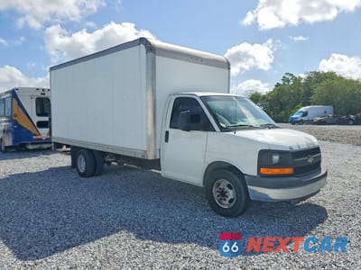 Czwarte zdjęcie samochodu z boku: 2012 CHEVROLET EXPRESS G3500 BOX TRUCK VIN:1GB3G4CG3C1151894 - miniatura