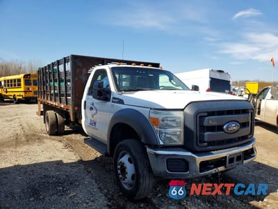 Czwarte zdjęcie samochodu z boku: 2015 FORD F450 SUPER DUTY VIN:1FDUF4GY0FEB83605 - miniatura