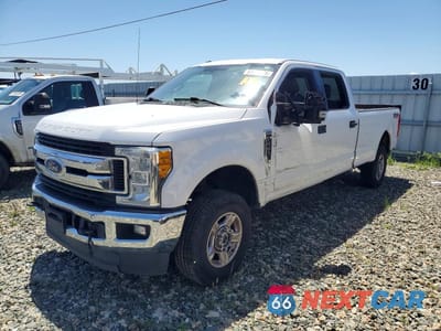 2017 FORD F350 SUPER DUTY 1FT8W3B66HEB96464 - główne zdjęcie licytacji z USA - miniatura