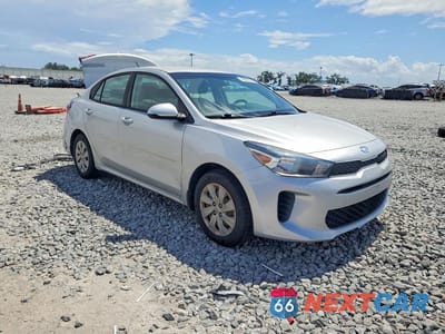 Czwarte zdjęcie samochodu z boku: 2019 KIA RIO S VIN:3KPA24AB6KE223126 - miniatura