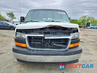 Piąte zdjęcie samochodu w środku: 2017 GMC SAVANA G2500 VIN:1GTW7AFF0H1906677 - miniatura
