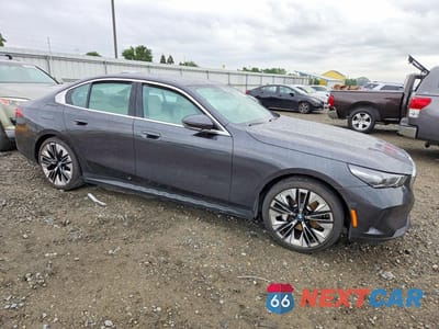 Czwarte zdjęcie samochodu z boku: 2024 BMW 530 I VIN:WBA43FJ01RCS76965 - miniatura