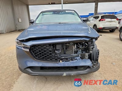 Piąte zdjęcie samochodu w środku: 2024 MAZDA CX-5 PREFERRED VIN:JM3KFBCL1R0422260 - miniatura