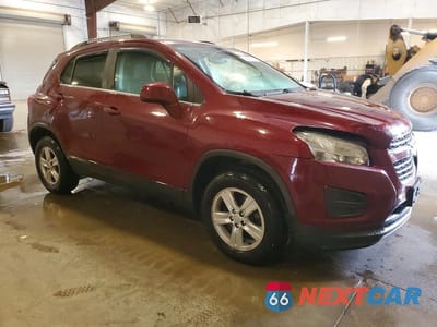 Czwarte zdjęcie samochodu z boku: 2016 CHEVROLET TRAX 1LT VIN:3GNCJPSB3GL114550 - miniatura