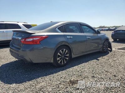 Trzecie zdjęcie samochodu z tyłu: 2017 NISSAN ALTIMA 2.5 SV VIN:1N4AL3AP5HC145088 - miniatura