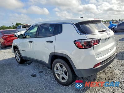 Drugie zdjęcie samochodu z przodu: 2023 JEEP COMPASS SPORT VIN:3C4NJDAN8PT507634 - miniatura